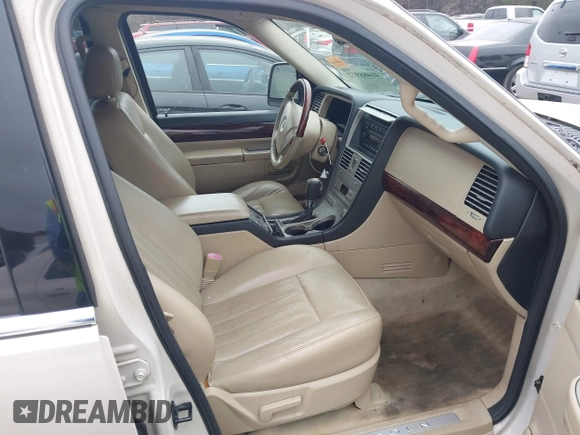2005 Lincoln Aviator z VIN 5LMEU68H65ZJ33364, wystawiony jako IAAI lot #41488912 z przebiegiem 186 025 mil mil oraz . Historia ofert i sprzedaży dostępna na DreamBid. Obrazek 5.
