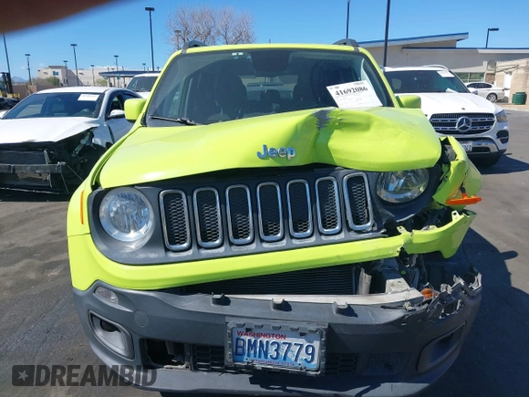 2018 Jeep Renegade Latitude with VIN ZACCJBBB0JPH45346, listed as a IAAI auction lot 41692086 with 98,103 mi miles and . Bid and sale history available at carsss.com. Image 12.