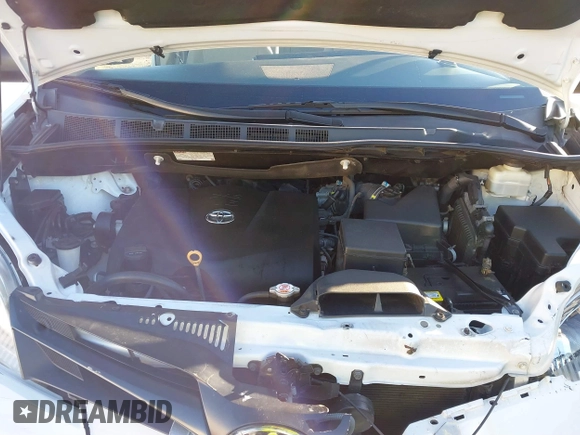2018 Toyota Sienna L with VIN 5TDZZ3DC4JS956096, listed as a IAAI auction lot 41244790 with 94,072 mi miles and . Bid and sale history available at DreamBid. Image 10.