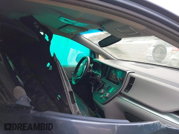 2017 Toyota Sienna LE with VIN 5TDJZ3DC8HS160748, listed as a IAAI auction lot 41327151 with 342,006 mi miles. Bid and sale history available at carsss.com. Image 5.