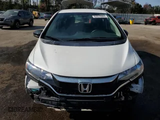2018 Honda Fit Sport with VIN 3HGGK5G62JM706788, listed as a Copart auction lot 82872004 with 137,288 mi miles and Salvage Title. Bid and sale history available at DreamBid. Image 5.