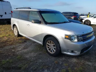 2019 Ford Flex SE with VIN 2FMGK5B88KBA24133, listed as a IAAI auction lot 40541432 with 1 mi miles. Bid and sale history available at carsss.com. Image 1.