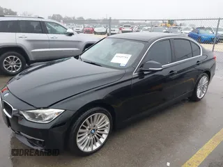 2012 BMW 3 Series 335i z VIN WBA3A9G57CNP35420, wystawiony jako IAAI lot #41449784 z przebiegiem 100 692 mil mil oraz . Historia ofert i sprzedaży dostępna na DreamBid. Obrazek 2.