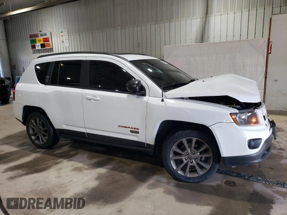 2017 Jeep Compass Sport with VIN 1C4NJCBB1HD141280, listed as a Copart auction lot 58989715 with 61,744 mi miles and Salvage title. Bid and sale history available at DreamBid. Image 4.