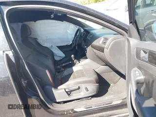 2014 Volkswagen Jetta GLI Autobahn с VIN 3VW5T7AJ3EM267647, выставлен на аукционе IAAI как лот 40507643 с пробегом 95 048 миль миль и . История ставок и продаж доступна на DreamBid. Изображение 5.