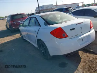 2010 Pontiac G6 w/1SB with VIN 1G2ZA5EB2A4103396, listed as a IAAI auction lot 42014797 with 1 mi miles. Bid and sale history available at carsss.com. Image 3.