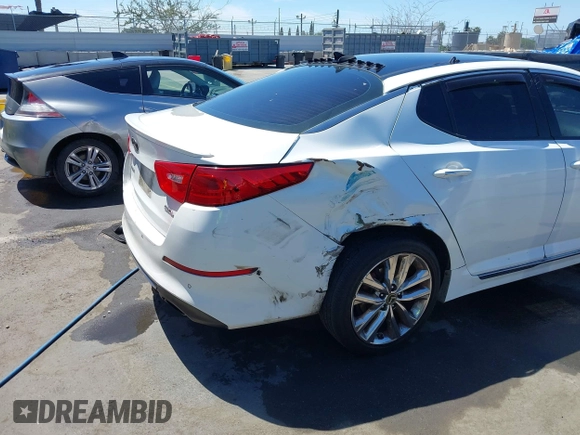 2015 Kia Optima SX Turbo with VIN 5XXGR4A63FG470724, listed as a IAAI auction lot 42006500 with 188,422 mi miles. Bid and sale history available at carsss.com. Image 6.