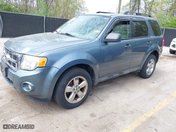 2010 Ford Escape XLT with VIN 1FMCU0D76AKC95776, listed as a IAAI auction lot 42037801 with 176,706 mi miles. Bid and sale history available at carsss.com. Image 2.