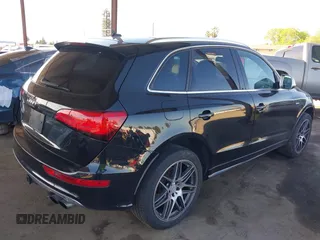 2014 Audi SQ5 Premium Plus with VIN WA1CGAFP7EA007140, listed as a IAAI auction lot 41881202 with 189,450 mi miles. Bid and sale history available at carsss.com. Image 4.