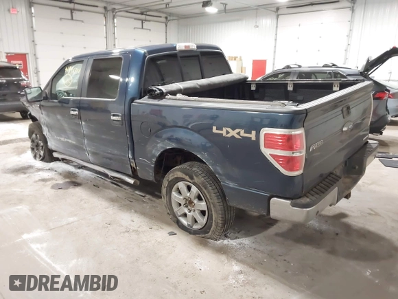 2014 Ford F-150 XL with VIN 1FTFW1EF7EKG57692, listed as a IAAI auction lot 41996378 with 111,113 mi miles. Bid and sale history available at carsss.com. Image 3.