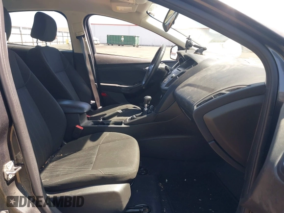 2015 Ford Focus SE with VIN 1FADP3FE4FL314250, listed as a IAAI auction lot 42194048 with 130,235 mi miles and . Bid and sale history available at carsss.com. Image 5.