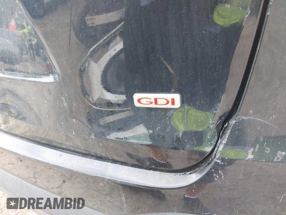2016 Kia Sorento LX with VIN 5XYPG4A33GG151073, listed as a IAAI auction lot 41947006 with 161,164 mi miles. Bid and sale history available at carsss.com. Image 6.
