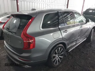 2020 Volvo XC90 Momentum with VIN YV4102PK3L1573865, listed as a IAAI auction lot 41297642 with 153,381 mi miles. Bid and sale history available at carsss.com. Image 6.