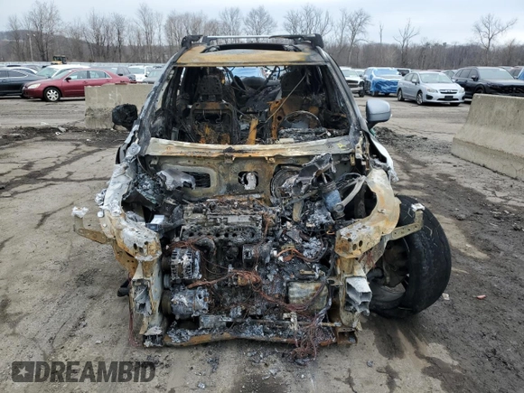 2017 Volvo XC90 Inscription with VIN YV4A22PL0H1169884, listed as a Copart auction lot 47393005 with 0 mi miles and Salvage Title. Bid and sale history available at carsss.com. Image 5.