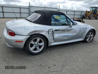 2000 BMW Z3 2.5 with VIN 4USCH9340YLF85274, listed as a Copart auction lot 56897255 with 137,807 mi miles and Salvage title. Bid and sale history available at DreamBid. Image 3.