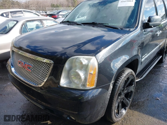 2011 GMC Yukon Denali with VIN 1GKS2EEF6BR257194, listed as a IAAI auction lot 41619864 with 183,057 mi miles. Bid and sale history available at carsss.com. Image 6.