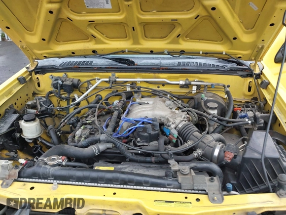 2001 Nissan Xterra XE with VIN 5N1ED28Y81C545343, listed as a IAAI auction lot 40599156 with 242,282 mi miles and . Bid and sale history available at DreamBid. Image 10.