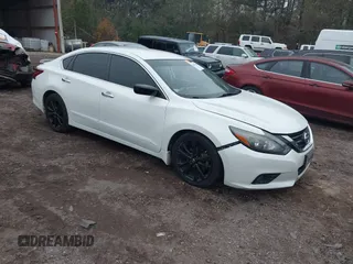 2017 Nissan Altima SL z VIN 1N4AL3AP7HC263627, wystawiony jako IAAI lot #40978960 z przebiegiem 149 182 mil mil oraz . Historia ofert i sprzedaży dostępna na DreamBid. Obrazek 1.