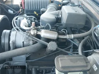 1997 GMC Sierra 1500 с VIN 2GTEC19R3V1547781, выставлен на аукционе IAAI как лот 43078182 с пробегом 202 176 миль миль и . История ставок и продаж доступна на DreamBid. Изображение 12.