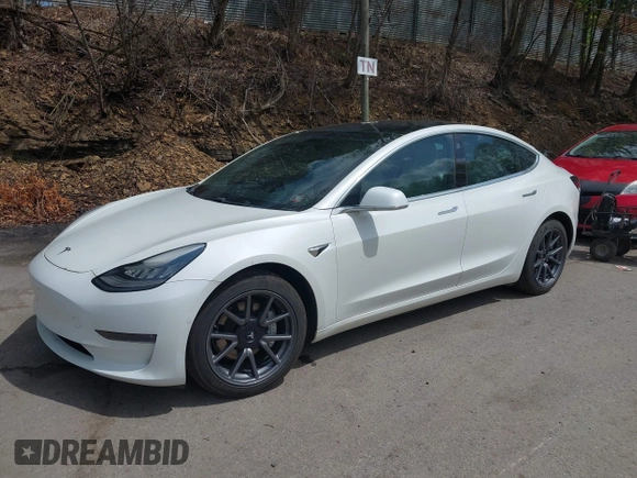 2020 Tesla Model 3 Long Range z VIN 5YJ3E1EB0LF712545, wystawiony jako IAAI lot #42198461 z przebiegiem 22 322 mil mil oraz . Historia ofert i sprzedaży dostępna na DreamBid. Obrazek 24.