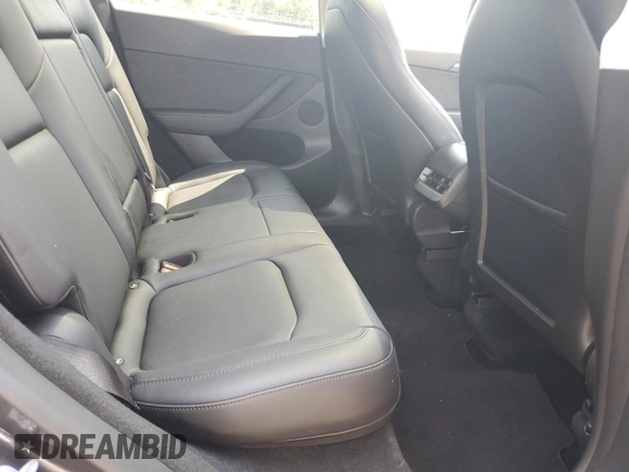 2024 Tesla Model Y с VIN 7SAYGDED1RF092027, выставлен на аукционе Copart как лот 62330775 с пробегом 22 010 миль миль и Списание • Salvage title. История ставок и продаж доступна на DreamBid. Изображение 10.