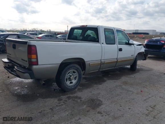 2001 Chevrolet Silverado 1500 LS with VIN 2GCEC19T111123764, listed as a IAAI auction lot 41902984 with 198,541 mi miles. Bid and sale history available at carsss.com. Image 4.
