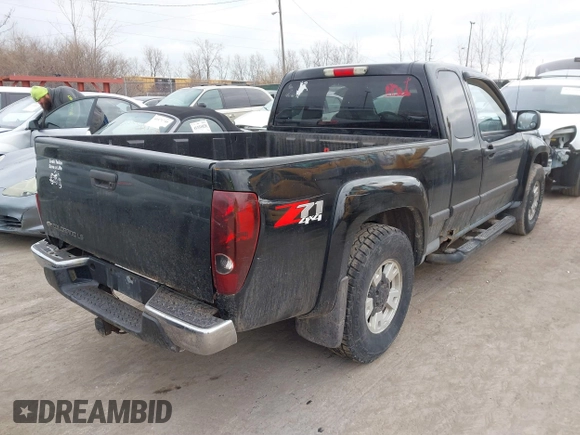 2004 Chevrolet Colorado LS Z71 with VIN 1GCDT196348111137, listed as a IAAI auction lot 41482484 with 236,180 mi miles. Bid and sale history available at carsss.com. Image 4.