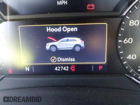 2020 Cadillac XT4 FWD Luxury with VIN 1GYAZAR40LF139918, listed as a IAAI auction lot 41829009 with 42,742 mi miles. Bid and sale history available at carsss.com. Image 15.
