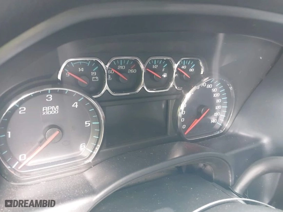 2018 Chevrolet Silverado 1500 LT with VIN 3GCPCREC5JG493118, listed as a IAAI auction lot 41942807 with 1 mi miles. Bid and sale history available at carsss.com. Image 7.