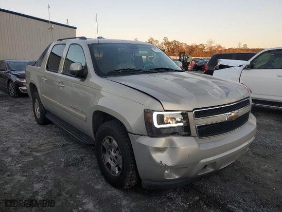 2008 Chevrolet Avalanche LTZ with VIN 3GNFK12398G146431, listed as a Copart auction lot 81133894 with 158,404 mi miles and Salvage Title. Bid and sale history available at carsss.com. Image 4.