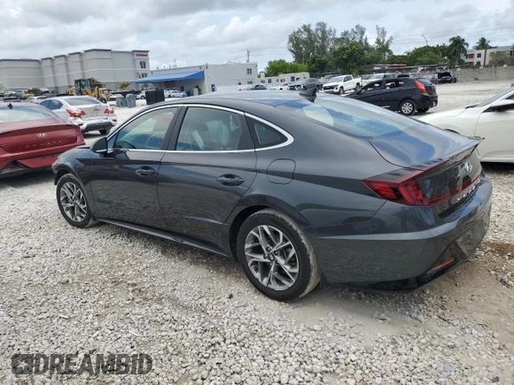 2023 Hyundai Sonata SEL z VIN KMHL64JA4PA322263, wystawiony jako Copart lot #55562385 z przebiegiem 32 979 mil mil oraz Nie do naprawy • Non repairable. Historia ofert i sprzedaży dostępna na DreamBid. Obrazek 2.