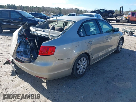 2014 Volkswagen Jetta S with VIN 3VW2K7AJ3EM207910, listed as a IAAI auction lot 41759225 with 179,341 mi miles and . Bid and sale history available at DreamBid. Image 4.