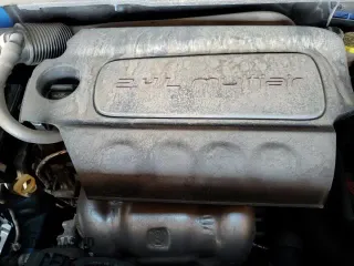 2021 Jeep Compass Altitude z VIN 3C4NJCBB4MT560129, wystawiony jako Copart lot #83876045 z przebiegiem 95 945 mil mil oraz Szkoda całkowita • Salvage title. Historia ofert i sprzedaży dostępna na DreamBid. Obrazek 16.