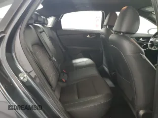 2020 Kia Forte GT-Line z VIN 3KPF34AD7LE181359, wystawiony jako Copart lot #59304265 z przebiegiem 89 264 mil mil oraz Czysty tytuł • Clean title. Historia ofert i sprzedaży dostępna na DreamBid. Obrazek 10.