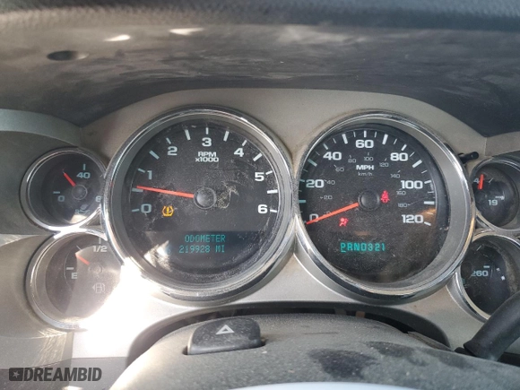 2008 Chevrolet Silverado 1500 LT w/1LT with VIN 2GCEC19J881264906, listed as a Copart auction lot 52317475 with 219,928 mi miles and Salvage Title. Bid and sale history available at carsss.com. Image 9.