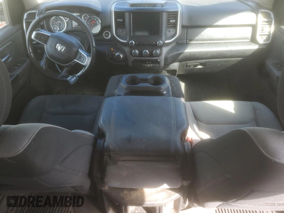 2020 Ram 1500 Big Horn с VIN 1C6SRFFTXLN409088, выставлен на аукционе Copart как лот 50300995 с пробегом 106 402 миль миль и Списание • Salvage title. История ставок и продаж доступна на DreamBid. Изображение 8.