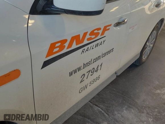 2014 Nissan Pathfinder S with VIN 5N1AR2MM5EC711181, listed as a IAAI auction lot 42665593 with 205,546 mi miles and . Bid and sale history available at DreamBid. Image 32.