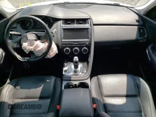 2019 Jaguar E-Pace S z VIN SADFJ2FX4K1Z36177, wystawiony jako Copart lot #48642583 z przebiegiem 27 420 mil mil oraz . Historia ofert i sprzedaży dostępna na DreamBid. Obrazek 8.