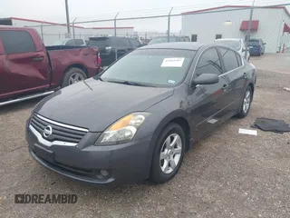 2008 Nissan Altima 2.5 with VIN 1N4AL21E18N536705, listed as a IAAI auction lot 41965407 with 270,072 mi miles. Bid and sale history available at carsss.com. Image 2.