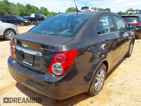 2014 Chevrolet Sonic LT с VIN 1G1JC5SH3E4139348, выставлен на аукционе IAAI как лот 42336984 с пробегом Не указан миль и . История ставок и продаж доступна на DreamBid. Изображение 4.