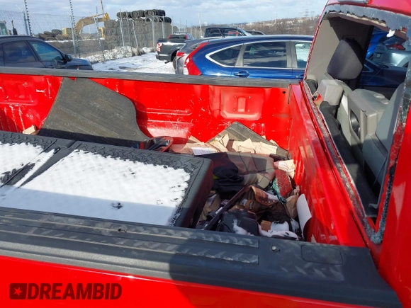 2018 Ford F-150 XL with VIN 1FTMF1CB2JKC47707, listed as a IAAI auction lot 41231081 with 120,804 mi miles. Bid and sale history available at carsss.com. Image 8.