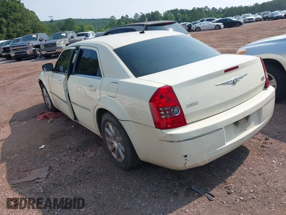 2008 Chrysler 300 Touring with VIN 2C3LA53G28H281603, listed as a IAAI auction lot 42386641 with 230,443 mi miles and . Bid and sale history available at DreamBid. Image 3.