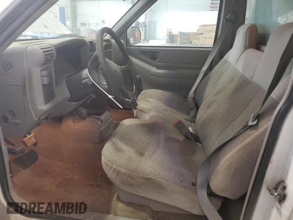 1997 GMC Sonoma with VIN 1GTCT14X2VK514199, listed as a Copart auction lot 47476735 with 136,443 mi miles and Salvage Title. Bid and sale history available at carsss.com. Image 7.