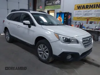 2015 Subaru Outback Premium z VIN 4S4BSAFC5F3243784, wystawiony jako IAAI lot #42056649 z przebiegiem 159 694 mil mil oraz . Historia ofert i sprzedaży dostępna na DreamBid. Obrazek 1.