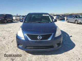 2014 Nissan Versa S with VIN 3N1CN7AP9EK462725, listed as a Copart auction lot 46330555 with 178,963 mi miles and Salvage Title. Bid and sale history available at carsss.com. Image 5.
