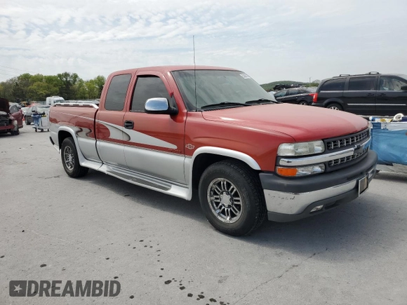 2000 Chevrolet Silverado 1500 LS with VIN 2GCEC19T4Y1323841, listed as a Copart auction lot 53665575 with 170,812 mi miles and Clean Title. Bid and sale history available at carsss.com. Image 4.