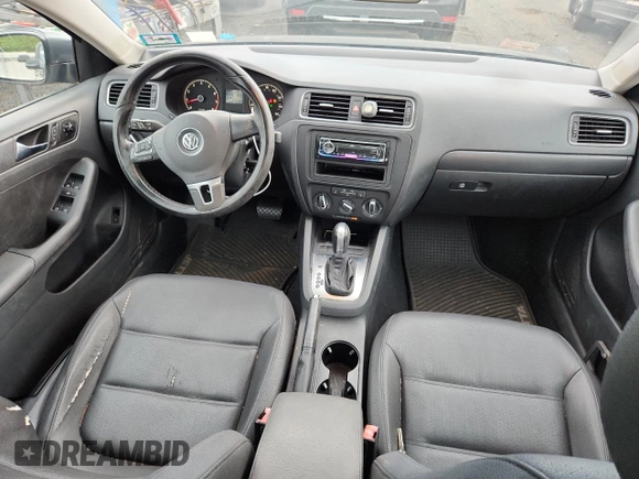 2011 Volkswagen Jetta SE with VIN 3VWDZ7AJ7BM318475, listed as a Copart auction lot 63148335 with 125,266 mi miles and Clean title. Bid and sale history available at DreamBid. Image 8.
