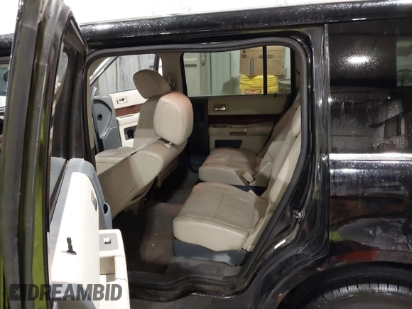 2009 Ford Flex SEL with VIN 2FMEK62CX9BA00914, listed as a IAAI auction lot 41462760 with 227,977 mi miles. Bid and sale history available at carsss.com. Image 8.