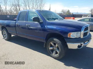 2005 Dodge 1500 SLT with VIN 1D7HU18N05J527704, listed as a IAAI auction lot 41798673 with 235,647 mi miles. Bid and sale history available at carsss.com. Image 1.