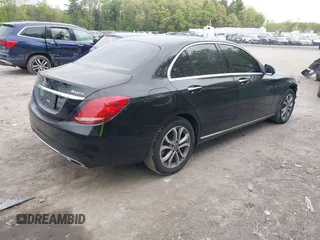 2018 Mercedes-Benz C 300 с VIN WDDWF4KB8JR409459, выставлен на аукционе IAAI как лот 42231142 с пробегом 81 035 миль миль и . История ставок и продаж доступна на DreamBid. Изображение 4.
